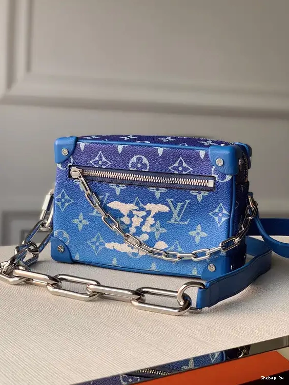 SOFT LOUIS VUITTON TRUNK 0521